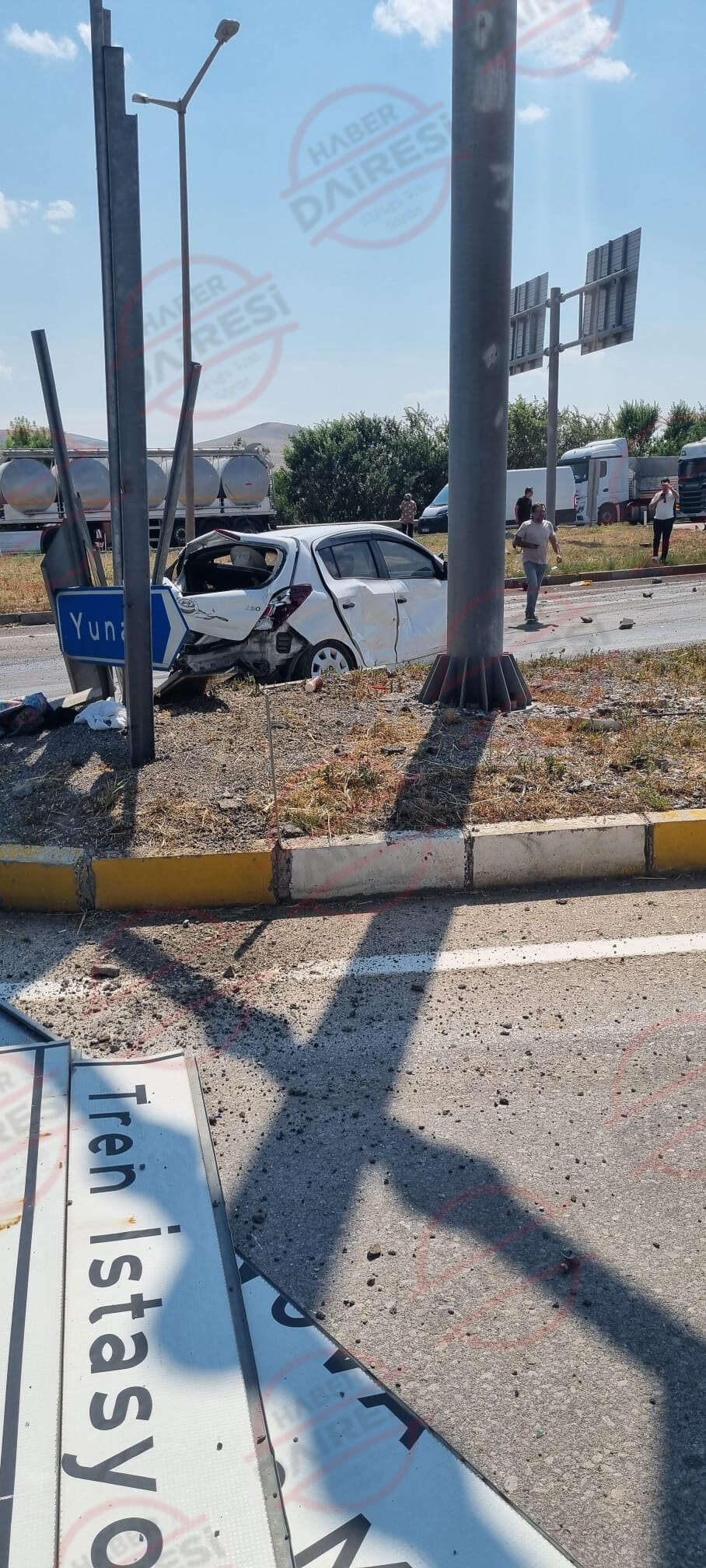 Konya’da 5 araç kazaya karıştı! Baki Türk öldü, 9 yaralı var 9
